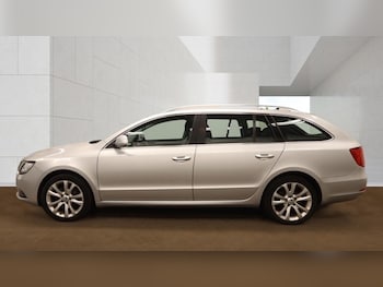 Used Skoda Superb 2014 for sale - 78965077: Photo
