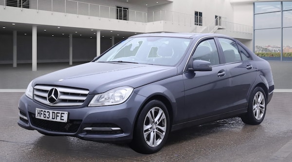Used Mercedes-Benz C-Class 2013 for sale - 76179118: Photo 2