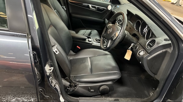 Used Mercedes-Benz C-Class 2013 for sale - 76179118: Photo 8