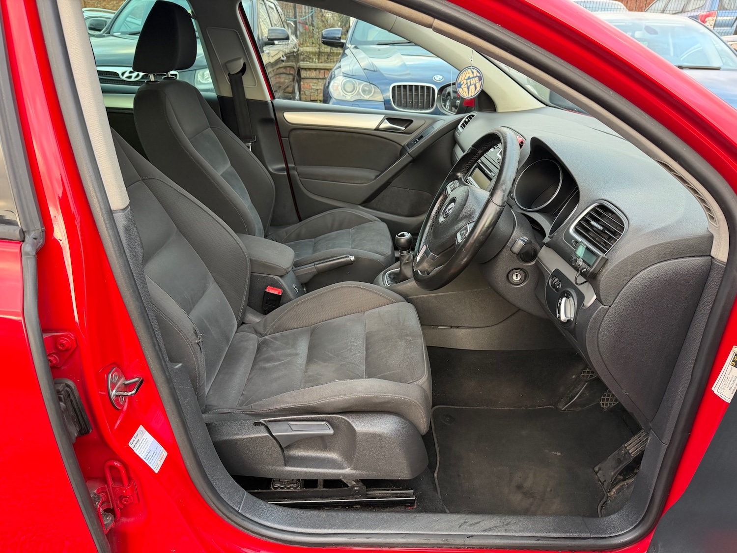 Used Volkswagen Golf 2010 for sale - 76893335: Photo 11