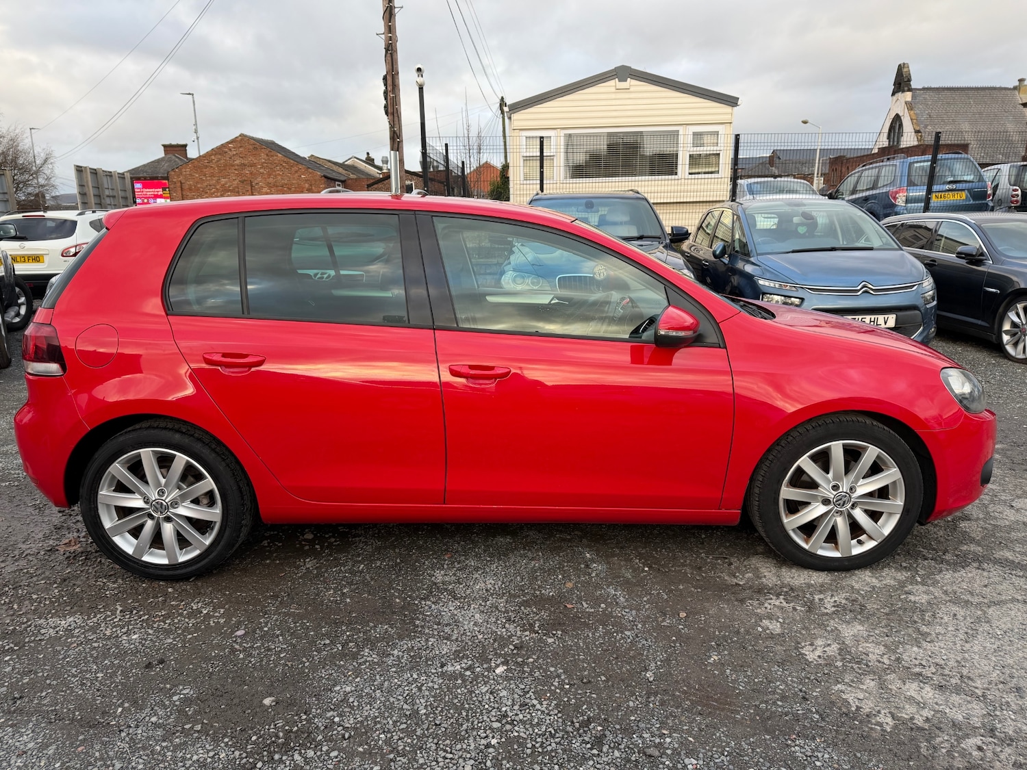 Used Volkswagen Golf 2010 for sale - 76893335: Photo 8