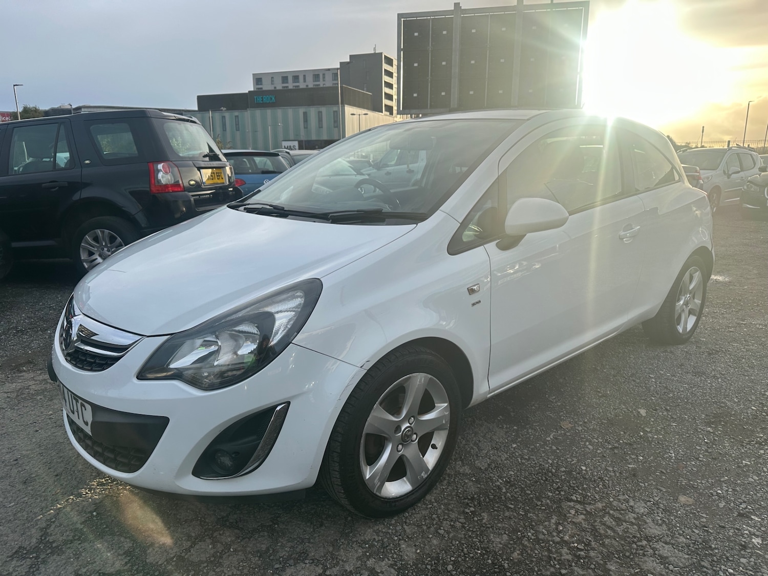 Used Vauxhall Corsa 2014 for sale - 76290394: Photo 3