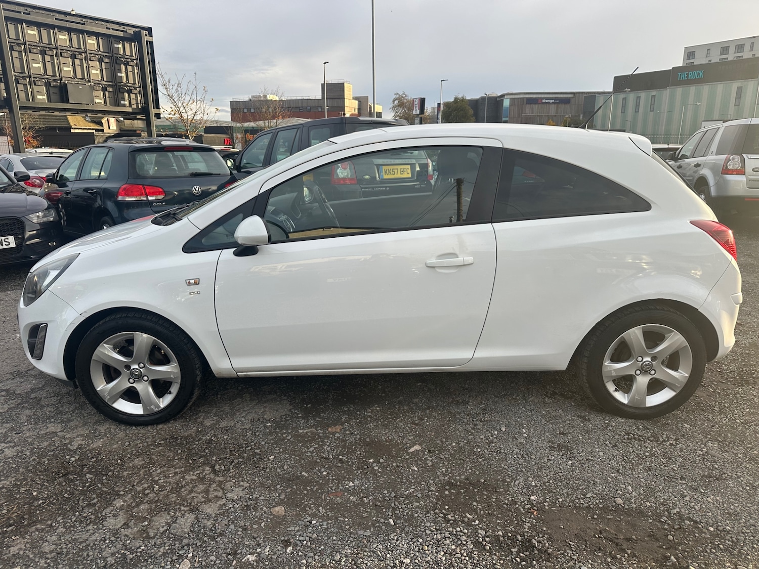 Used Vauxhall Corsa 2014 for sale - 76290394: Photo 4