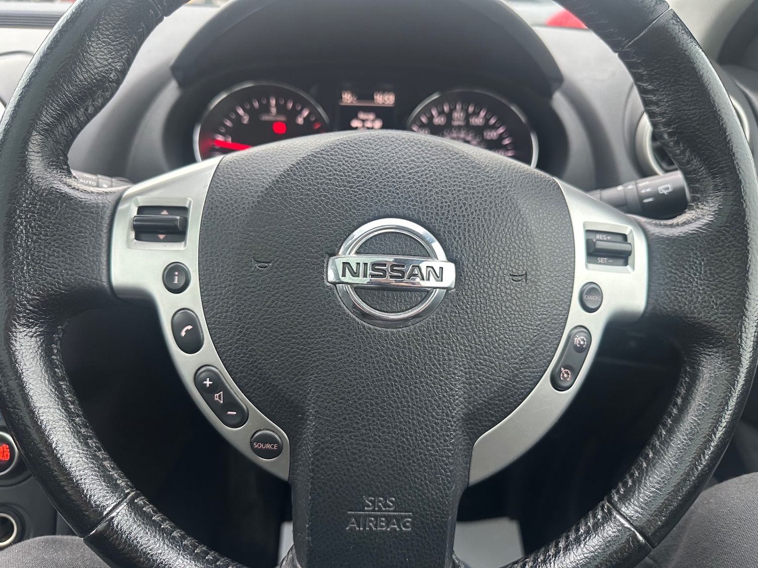 Used Nissan Qashqai 2011 for sale - 76290512: Photo 20