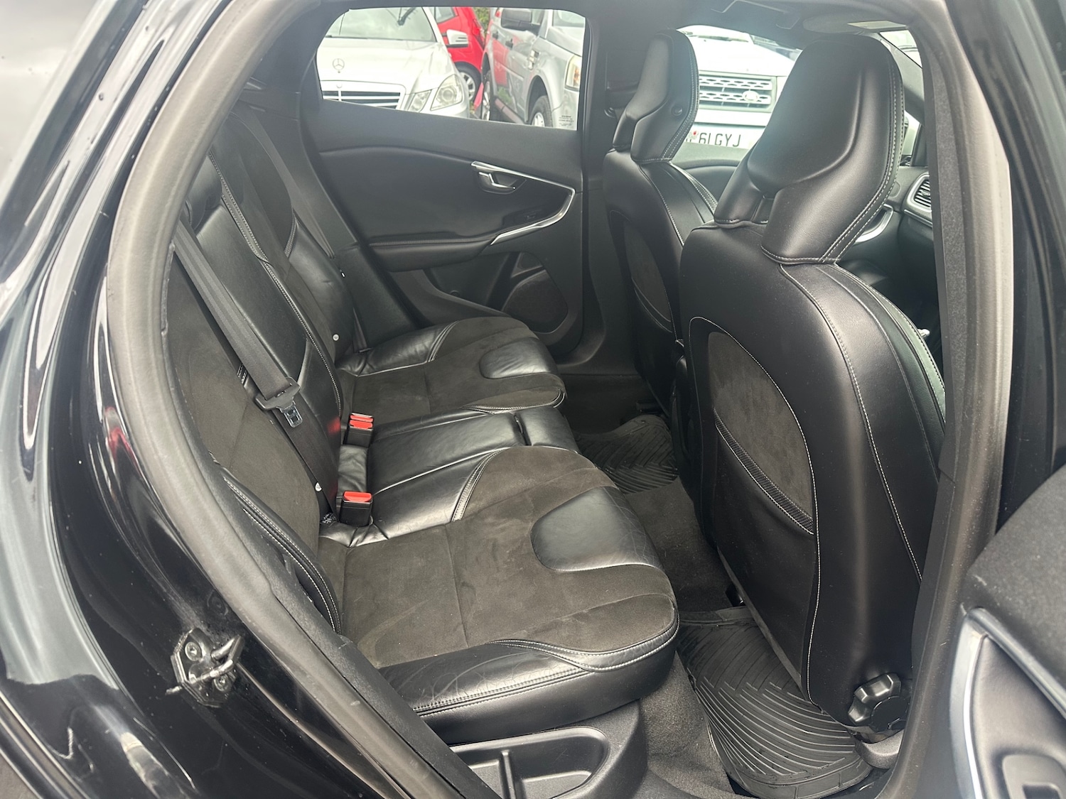 Used Volvo V40 2013 for sale - 75997097: Photo 10
