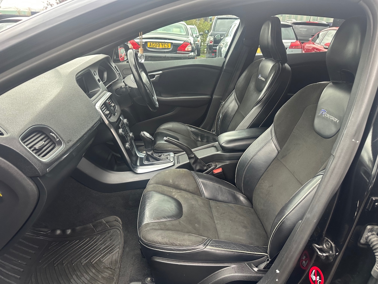 Used Volvo V40 2013 for sale - 75997097: Photo 14