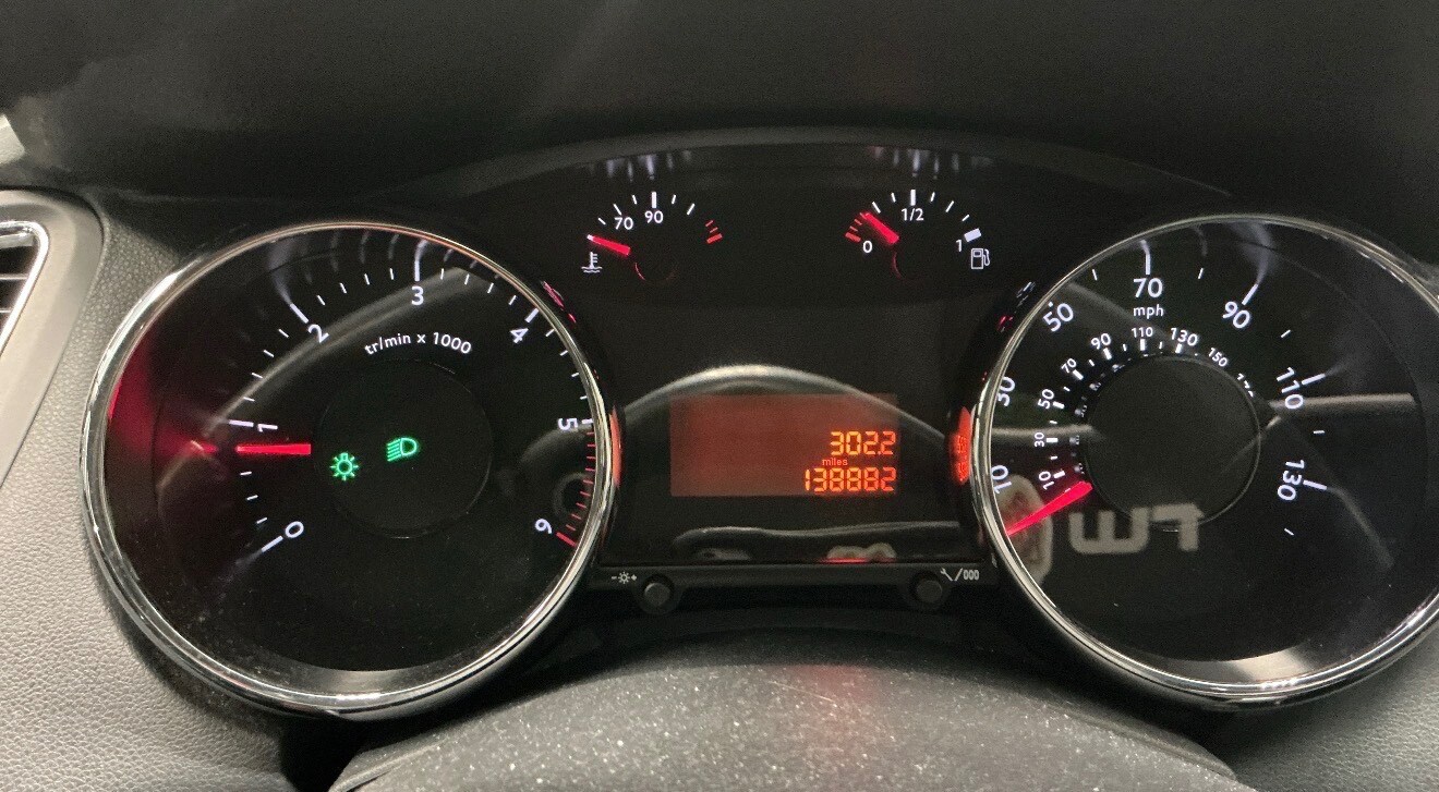 Used Peugeot 5008 2012 for sale - 77497589: Photo 10