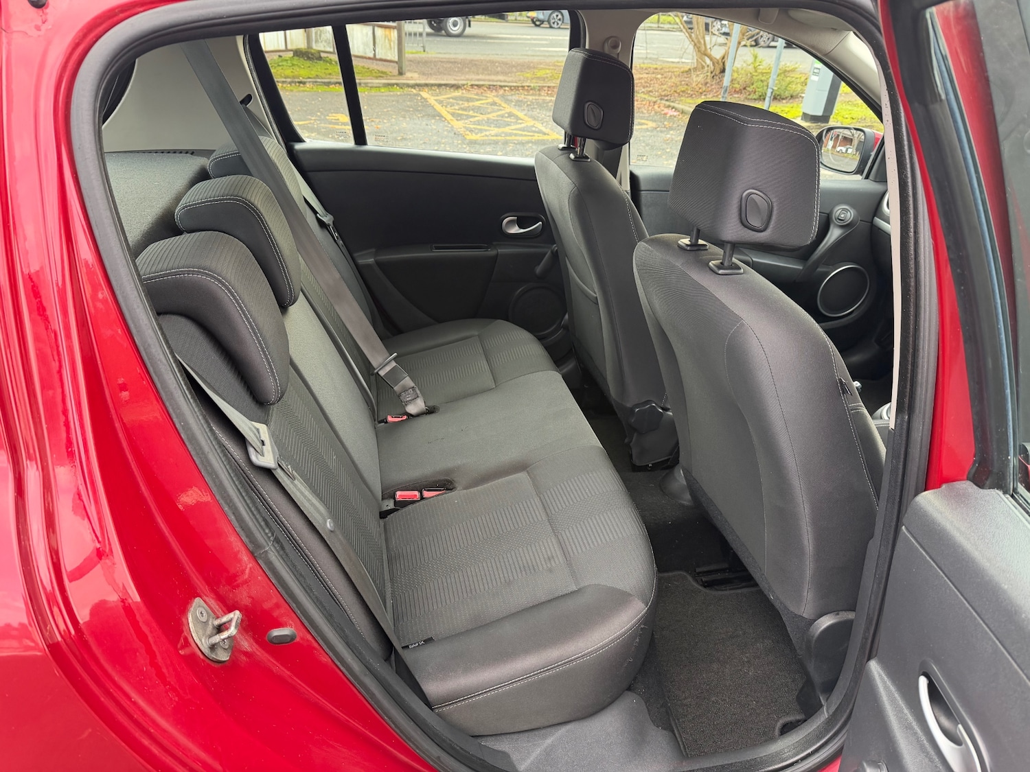 Used Renault Clio 2011 for sale - 76834661: Photo 10