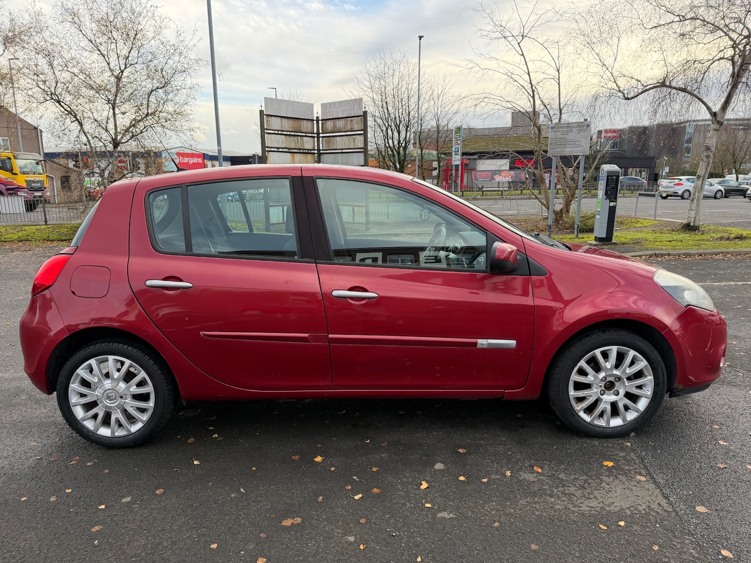Used Renault Clio 2011 for sale - 76834661: Photo 8