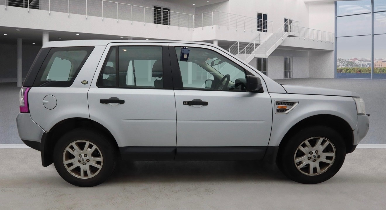 Used Land Rover Freelander 2010 for sale - 77750474: Photo 6
