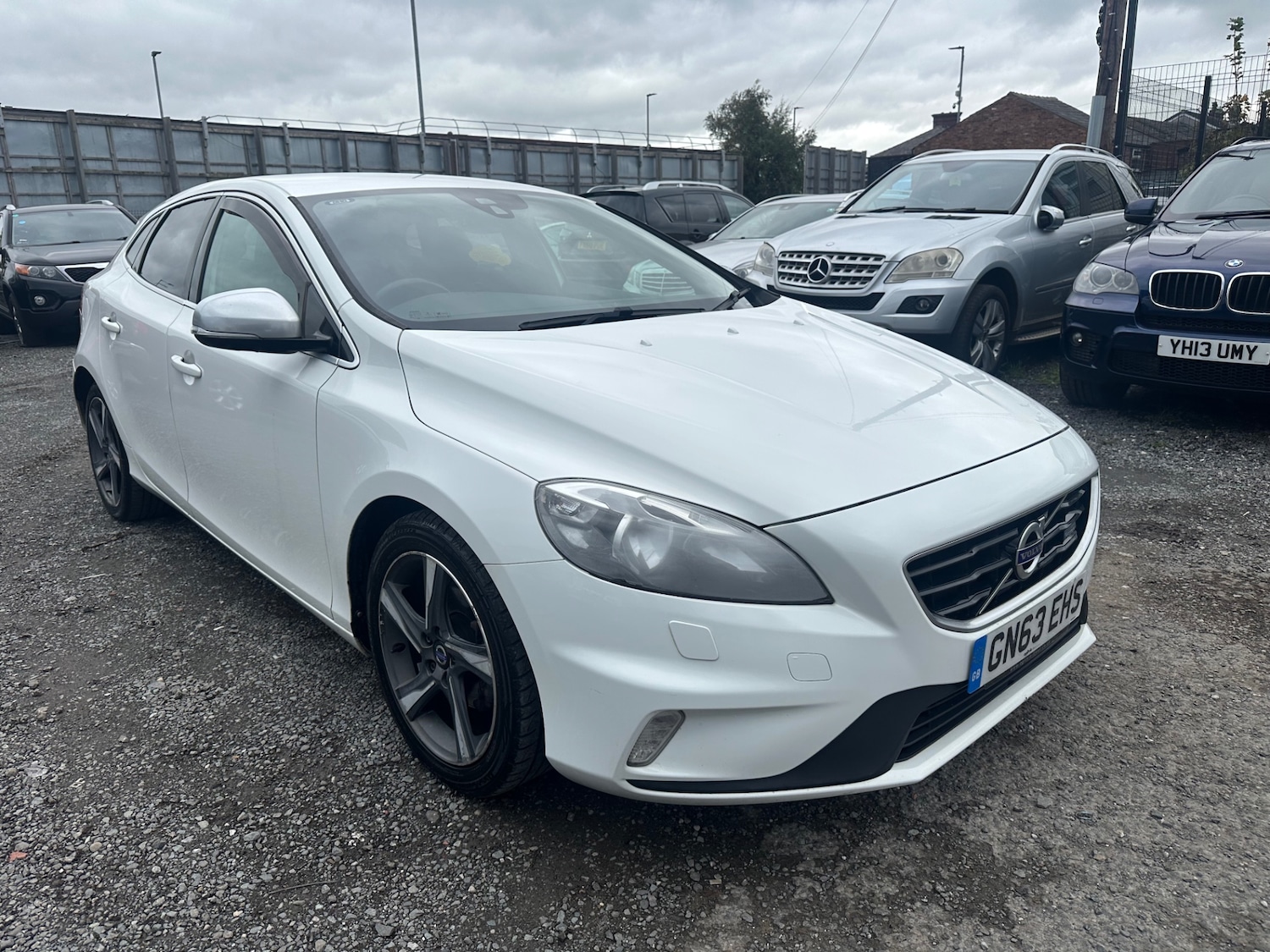 Used Volvo V40 2013 for sale - 76198641: Photo 1