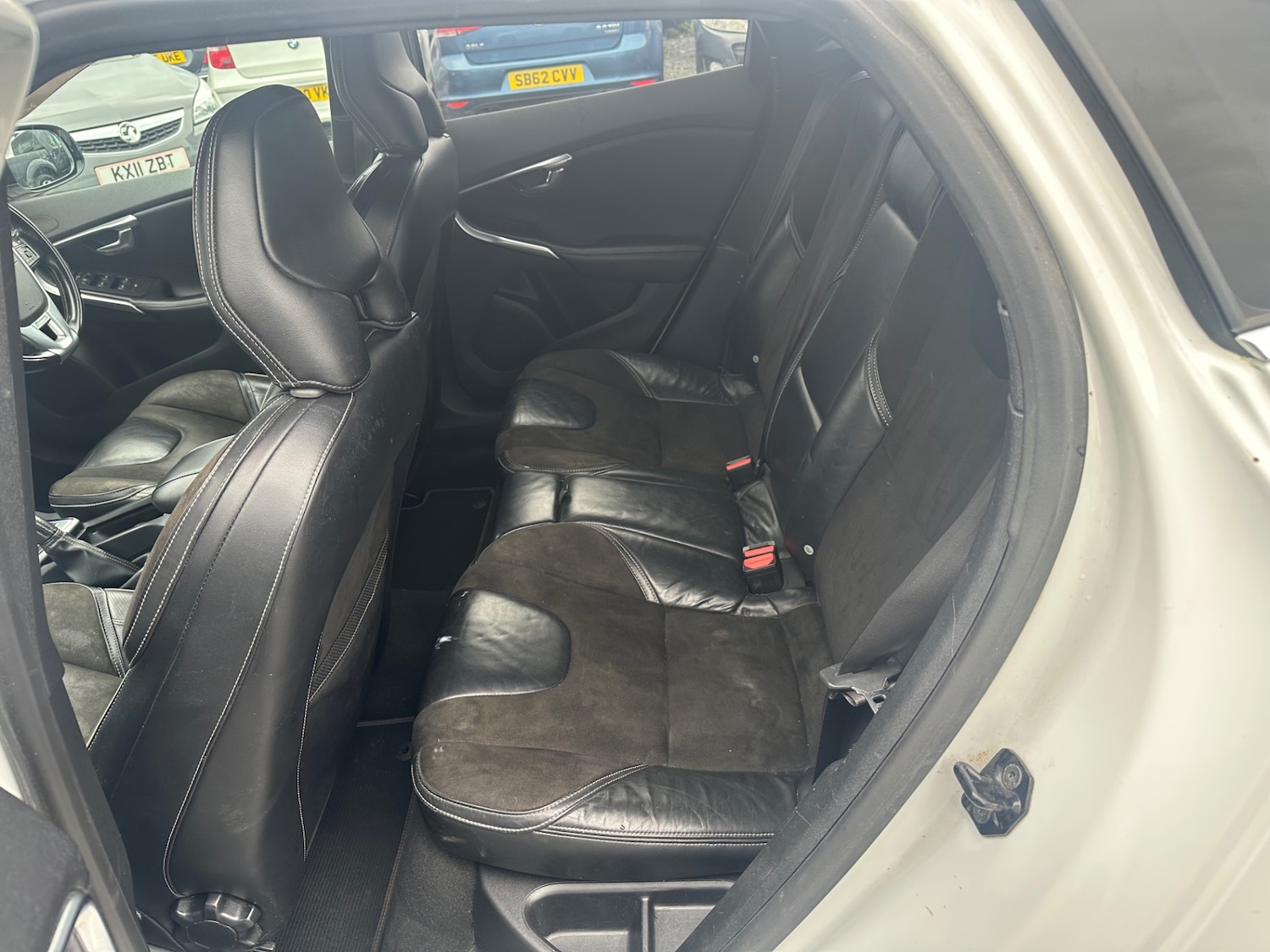 Used Volvo V40 2013 for sale - 76198641: Photo 13