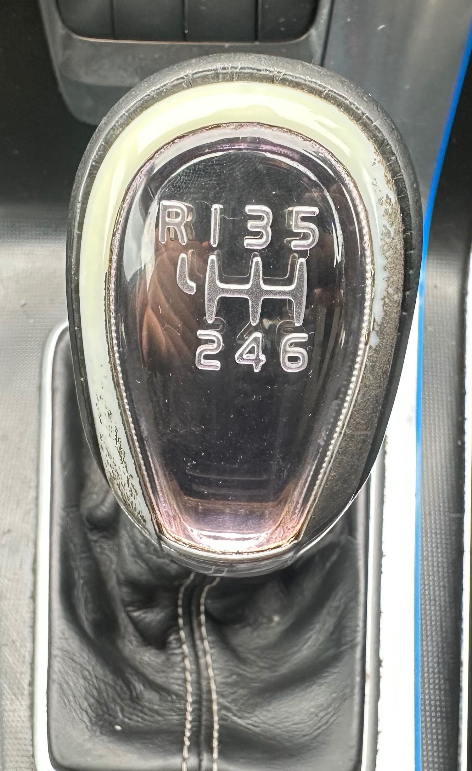 Used Volvo V40 2013 for sale - 76198641: Photo 20