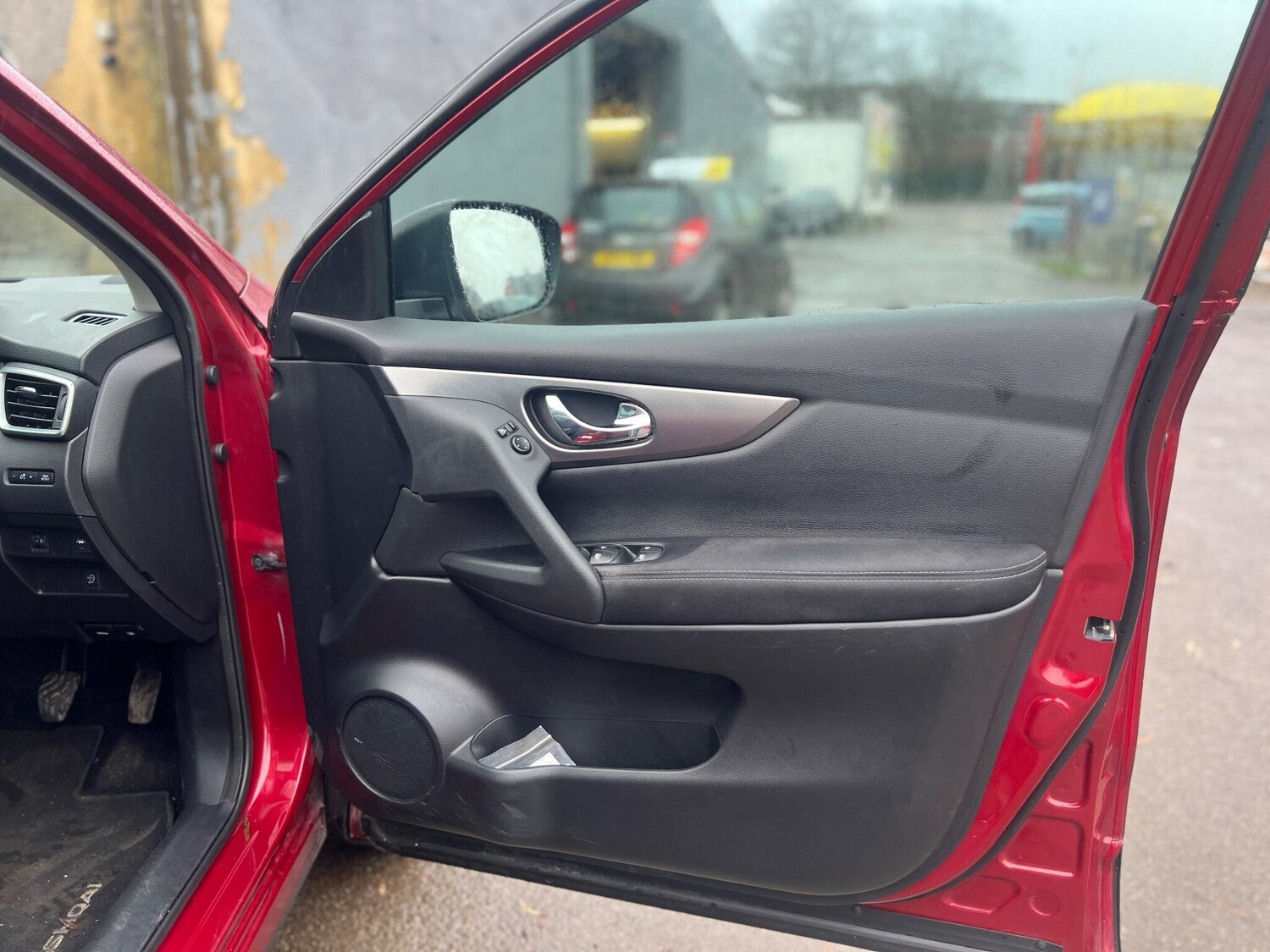 Used Nissan Qashqai 2017 for sale - 76926479: Photo 14