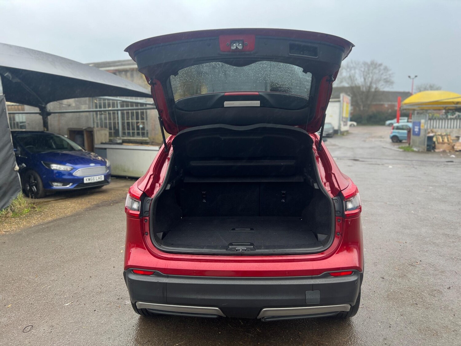 Used Nissan Qashqai 2017 for sale - 76926479: Photo 16