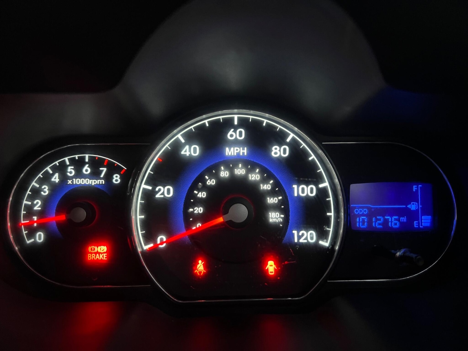 Used Hyundai i10 2011 for sale - 76701249: Photo 26