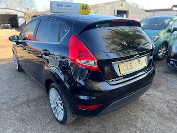 Used Ford Fiesta 2011 for sale - 77957485: Photo