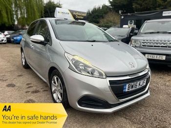 Used Peugeot 208 2016 for sale - 78261137: Photo