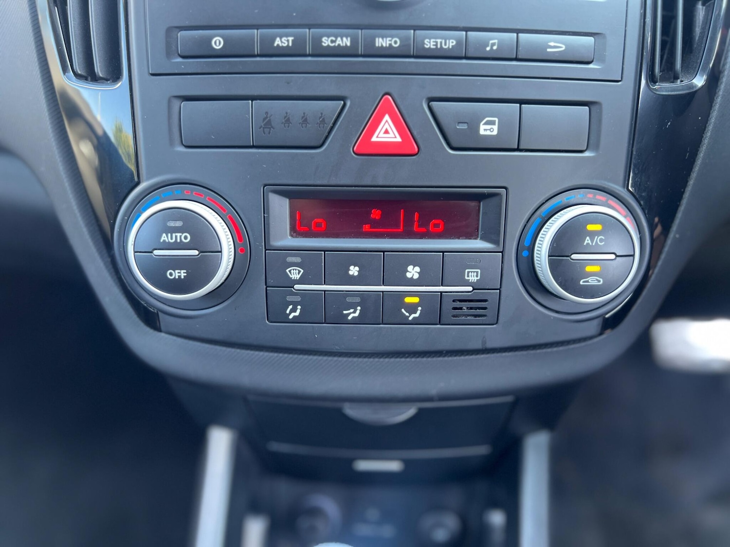 Used Kia Ceed 2010 for sale - 77958025: Photo 18