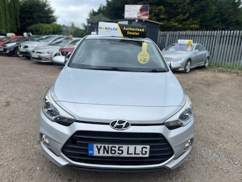 Used Hyundai i20 2015 for sale - 78560997: Photo