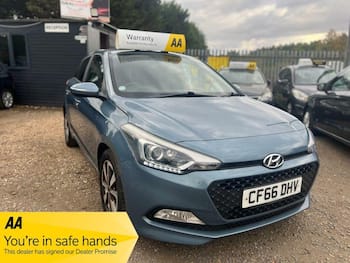 Used Hyundai i20 2017 for sale - 79576707: Photo