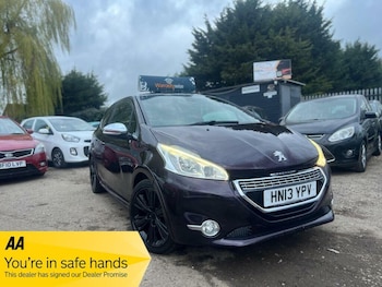 Used Peugeot 208 2013 for sale - 78810086: Photo