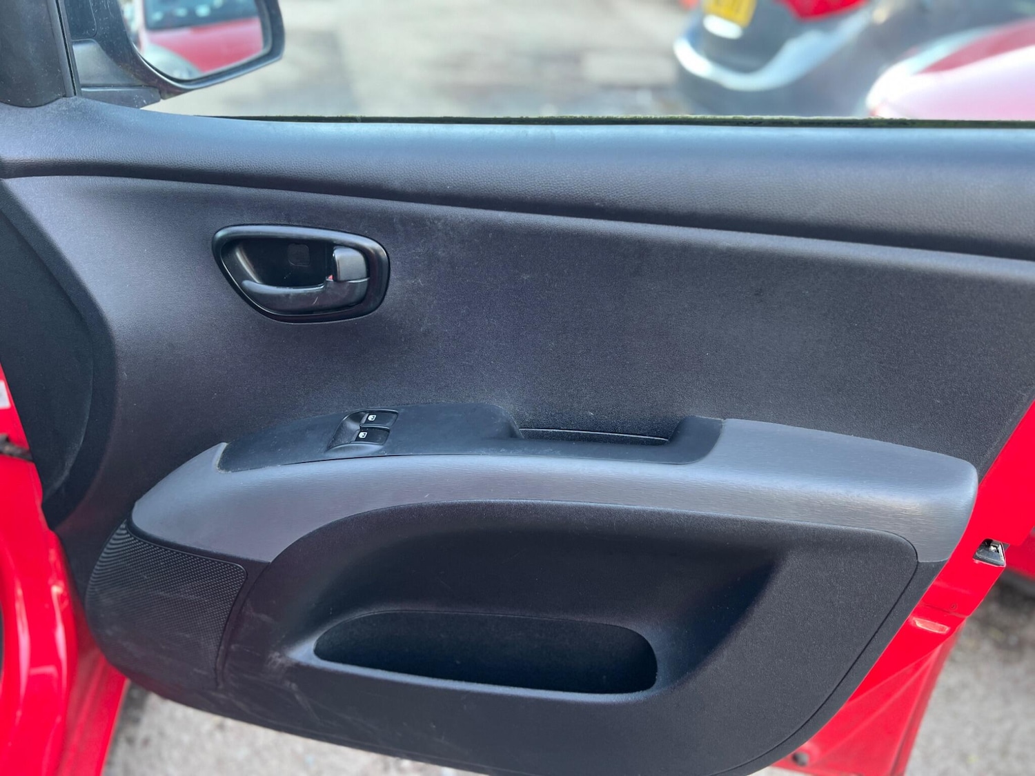 Used Hyundai i10 2013 for sale - 77957166: Photo 13