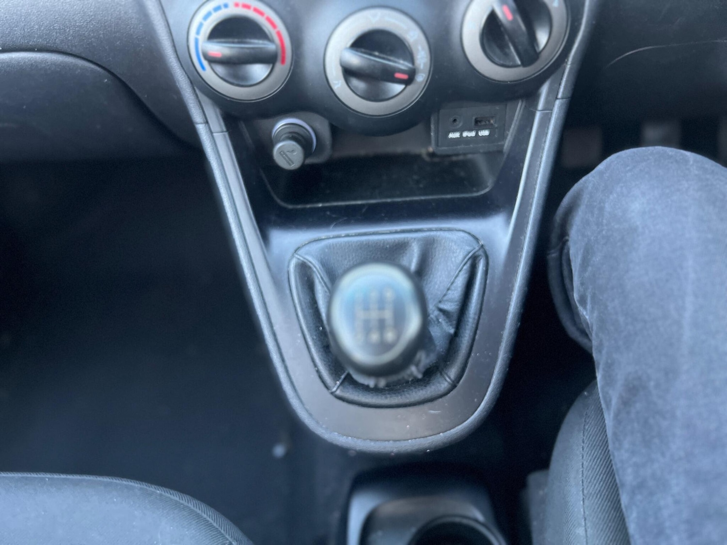 Used Hyundai i10 2013 for sale - 77957166: Photo 19