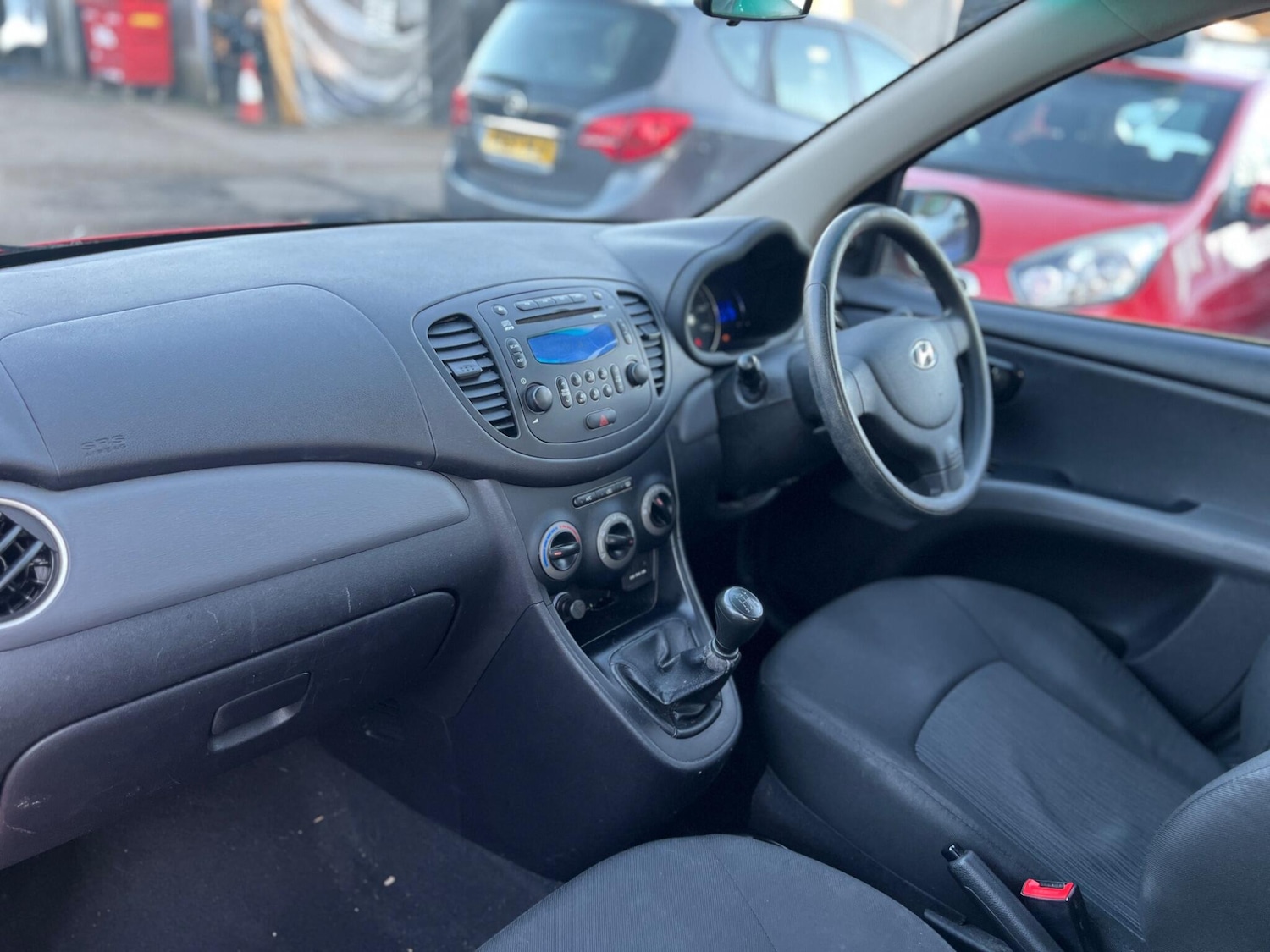 Used Hyundai i10 2013 for sale - 77957166: Photo 8