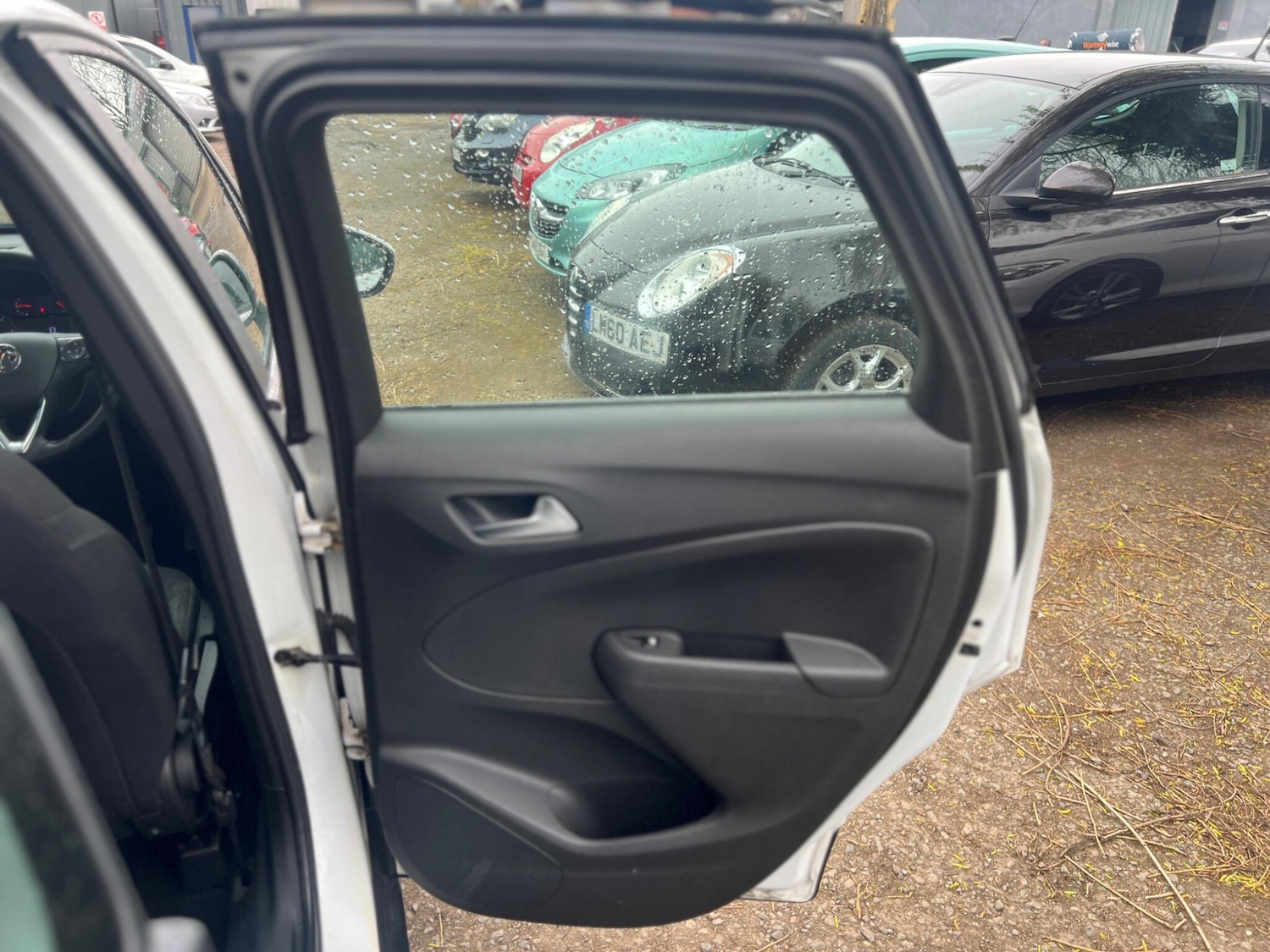 Used Vauxhall Crossland X 2017 for sale - 77898255: Photo 12