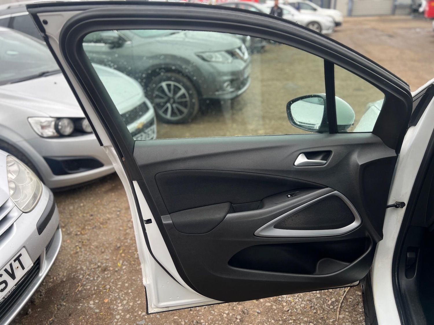 Used Vauxhall Crossland X 2017 for sale - 77898255: Photo 15