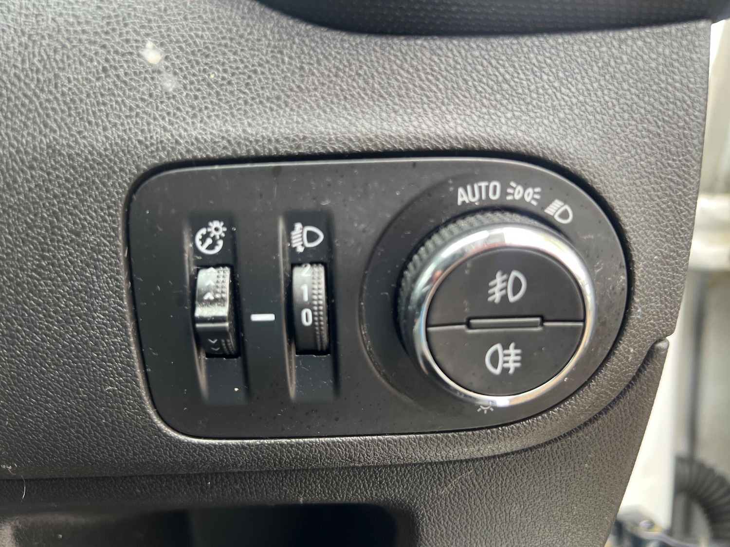 Used Vauxhall Crossland X 2017 for sale - 77898255: Photo 28