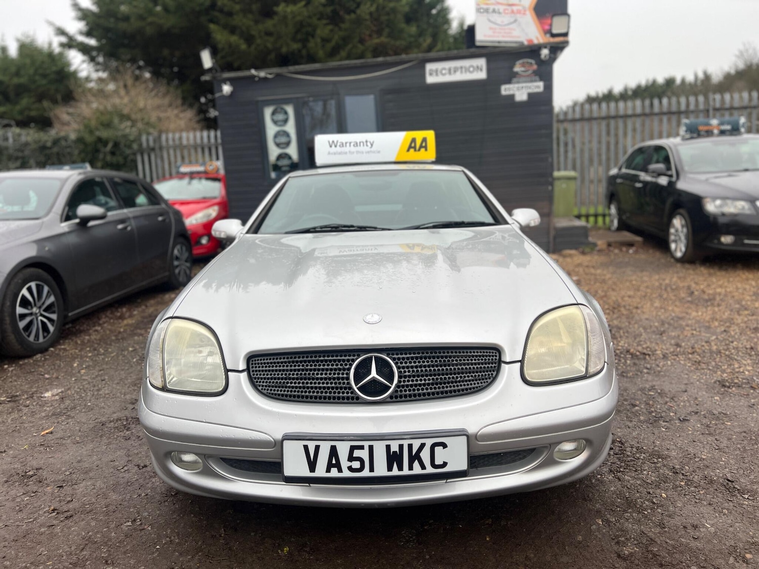 Used Mercedes-Benz SLK 2001 for sale - 77166518: Photo 2