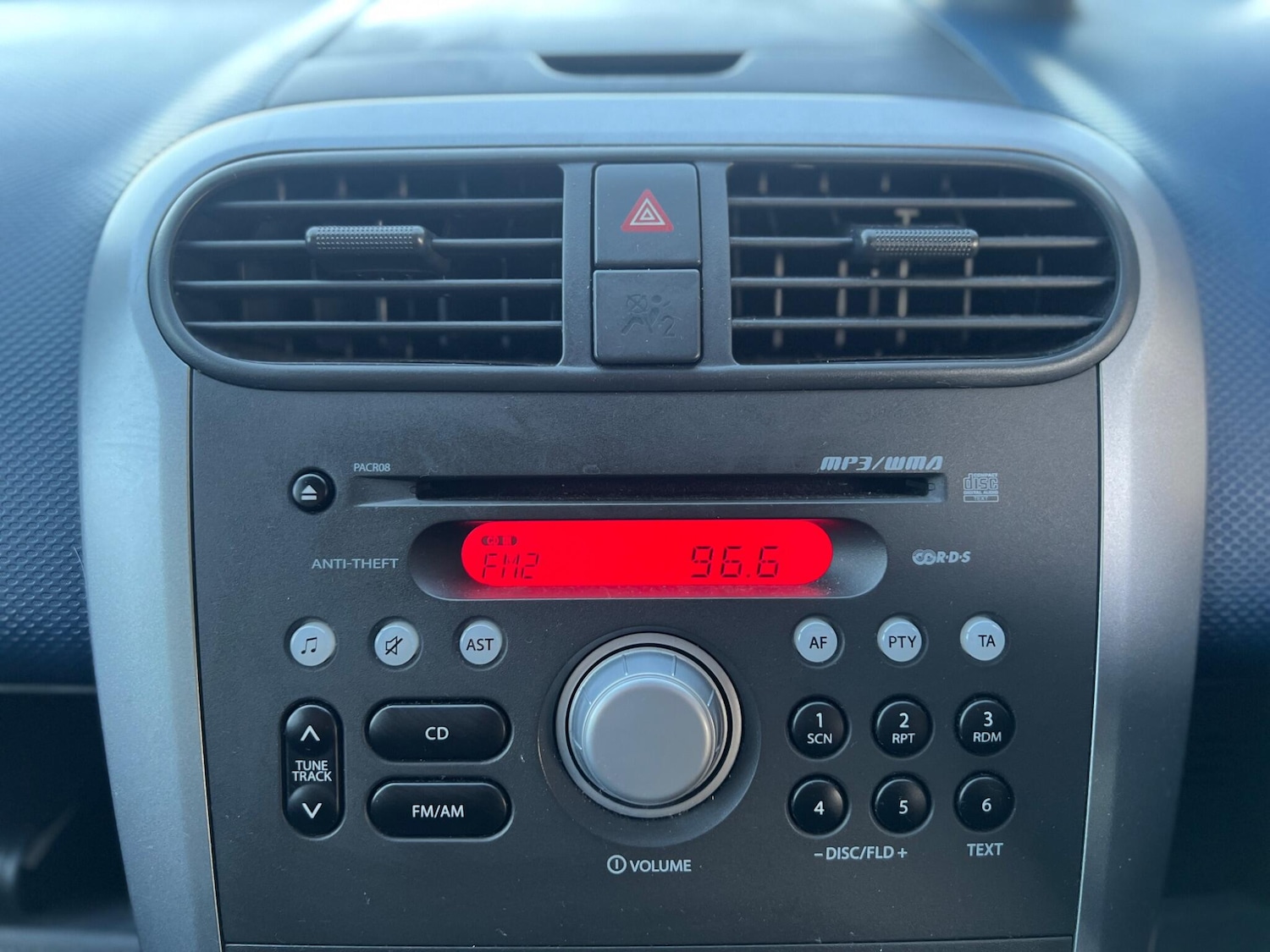 Used Vauxhall Agila 2012 for sale - 76823509: Photo 31