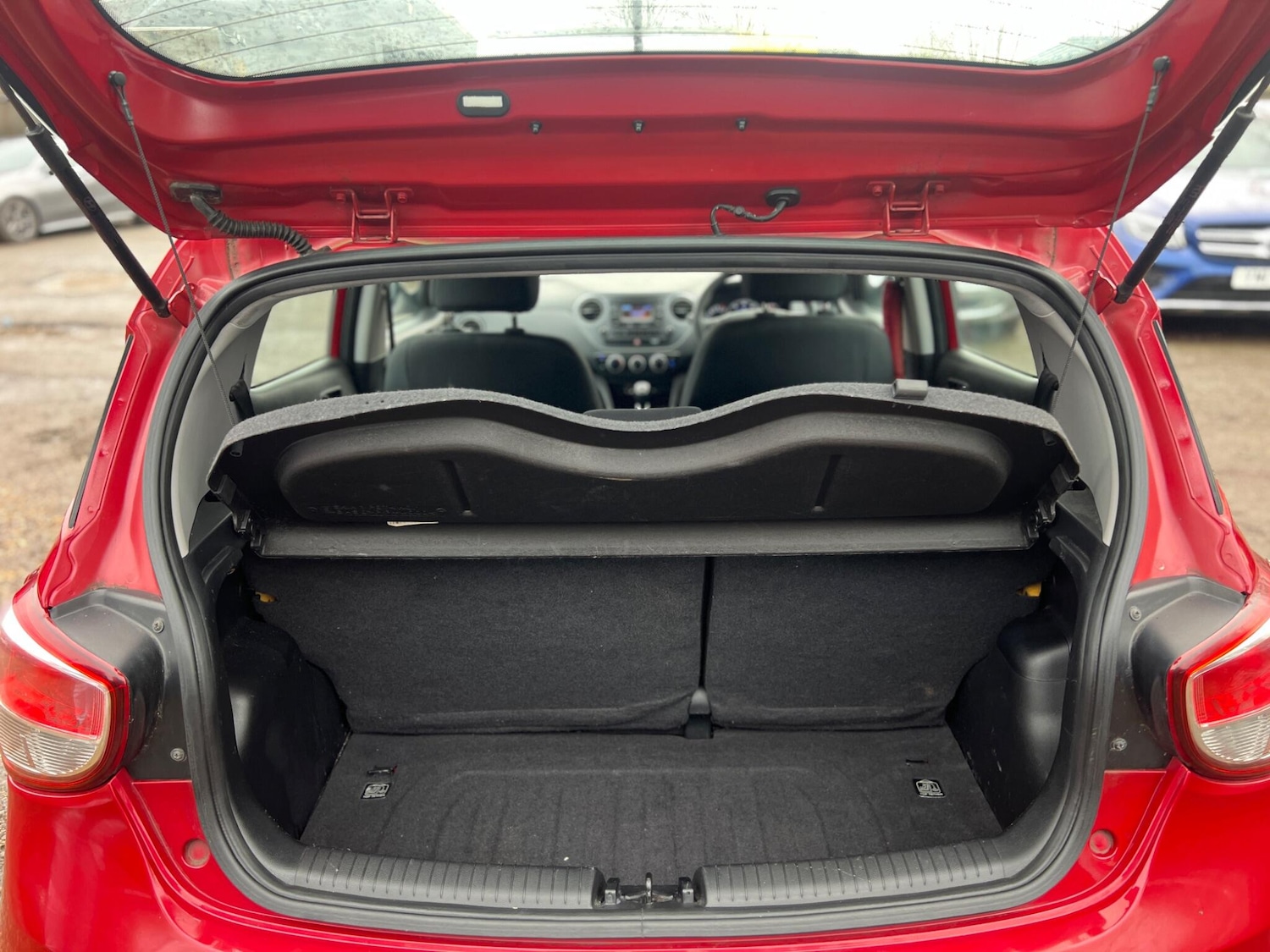 Used Hyundai i10 2017 for sale - 77166825: Photo 14