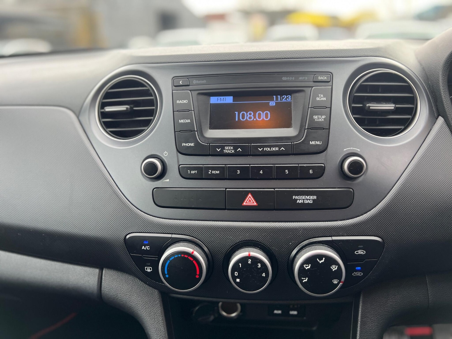 Used Hyundai i10 2017 for sale - 77166825: Photo 23