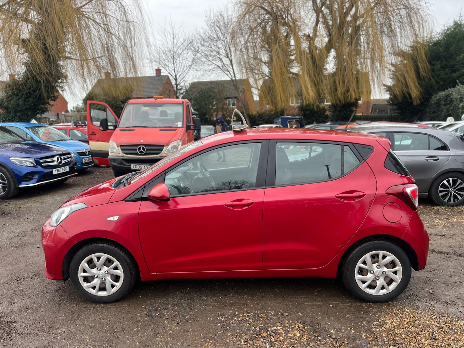 Used Hyundai i10 2017 for sale - 77166825: Photo 8
