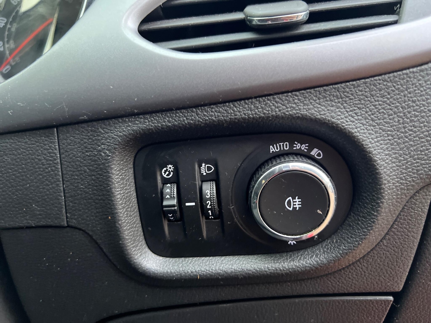 Used Vauxhall Astra 2016 for sale - 77084507: Photo 28