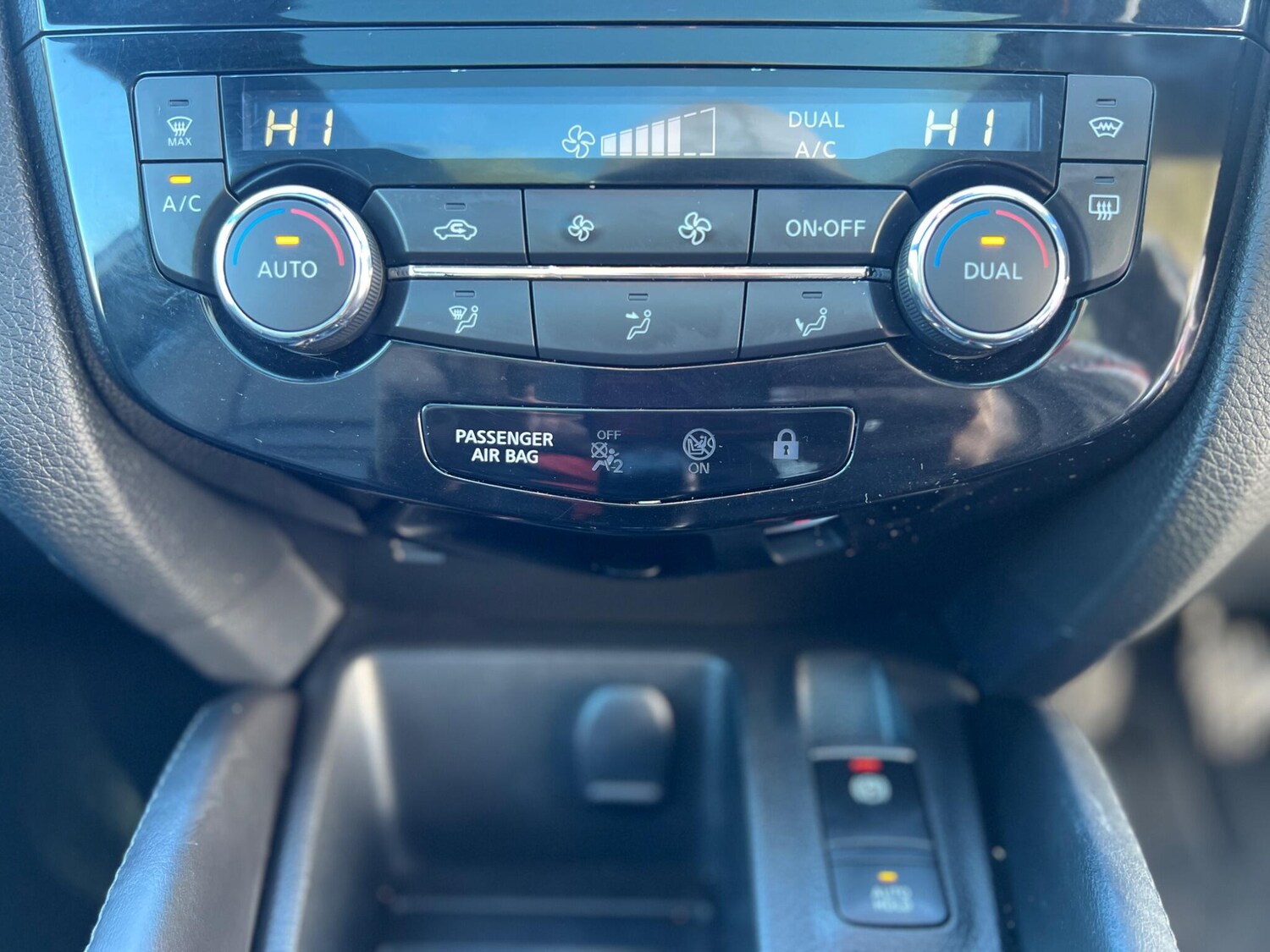 Used Nissan Qashqai 2017 for sale - 77705098: Photo 27