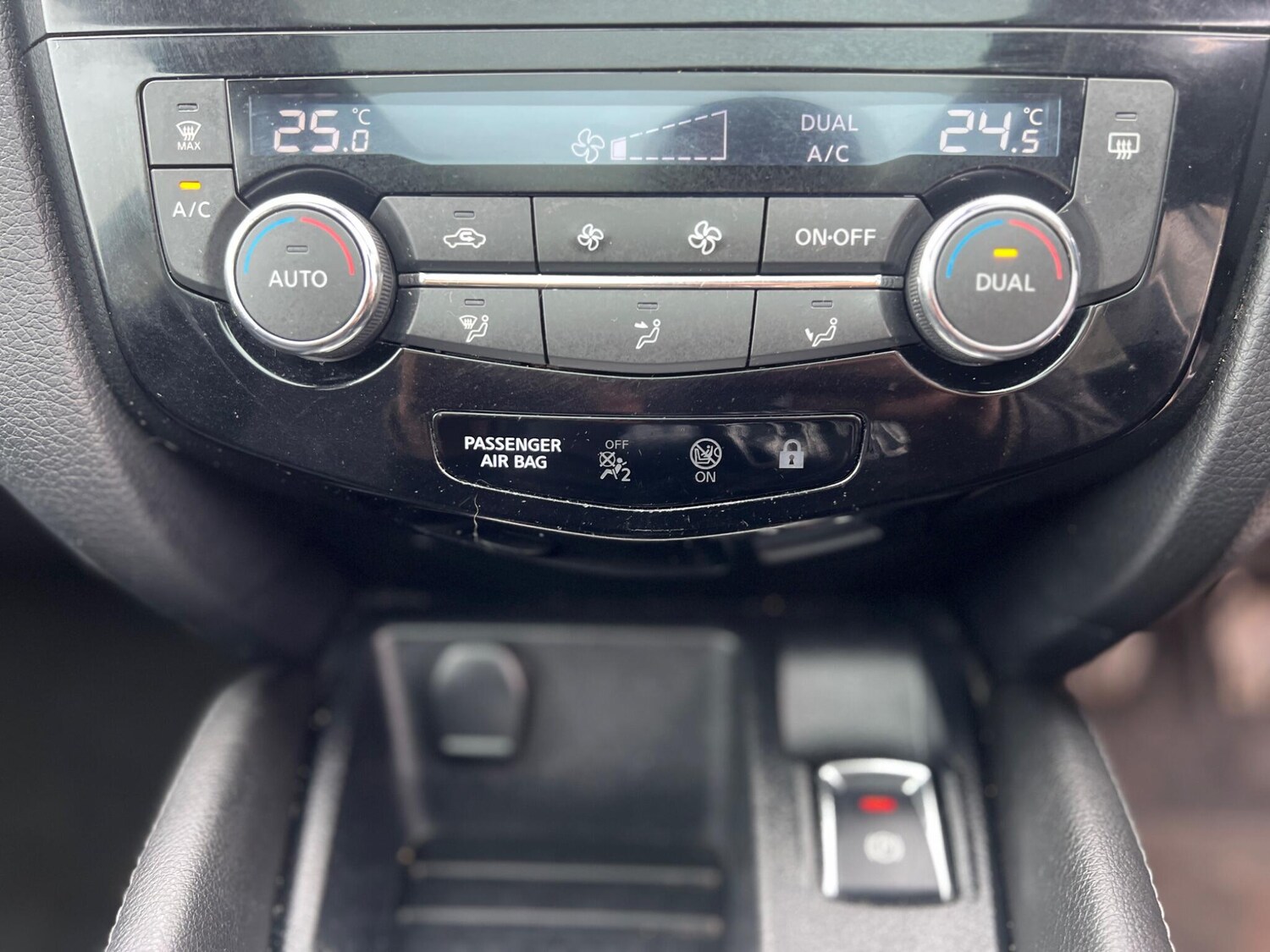 Used Nissan Qashqai 2016 for sale - 77478973: Photo 25