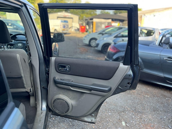 Used Nissan X-Trail 2006 for sale - 76259250: Photo 17