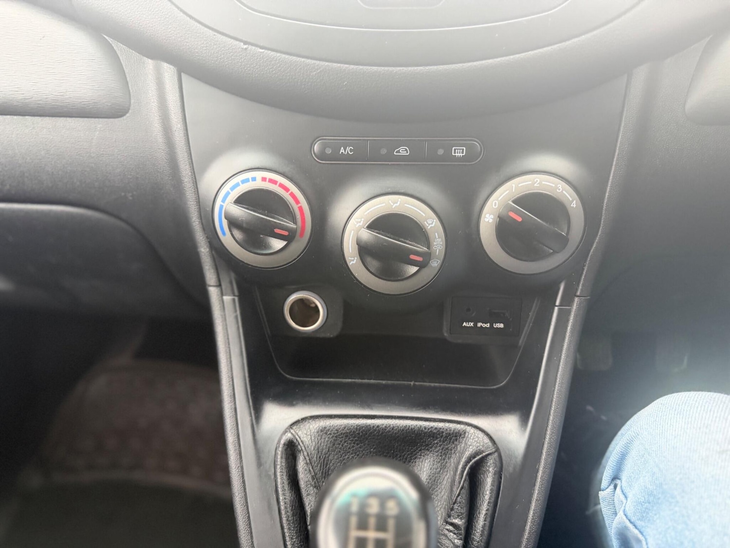 Used Hyundai i10 for sale - 77020867: Photo 32