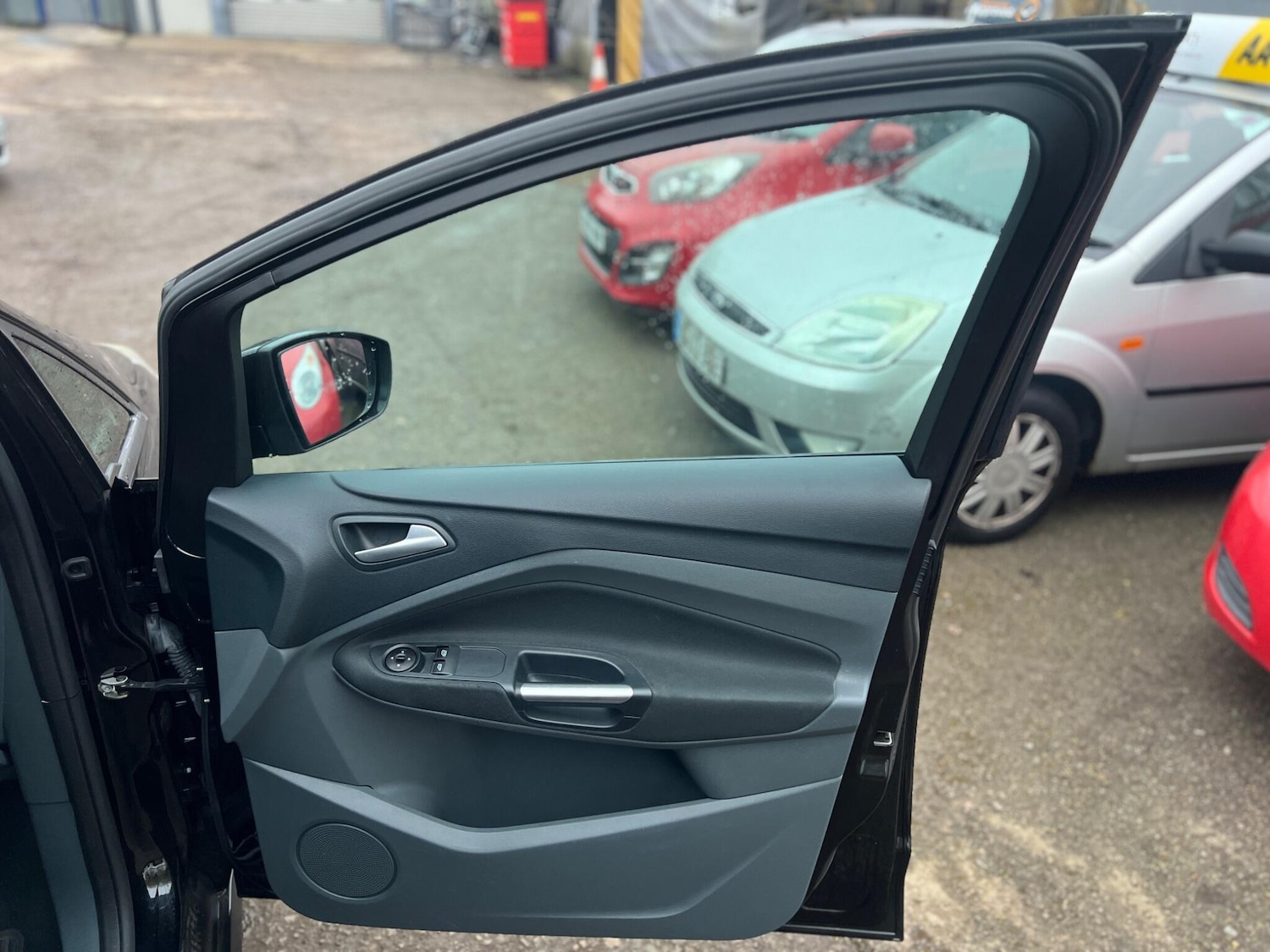 Used Ford C-Max 2012 for sale - 77794065: Photo 16