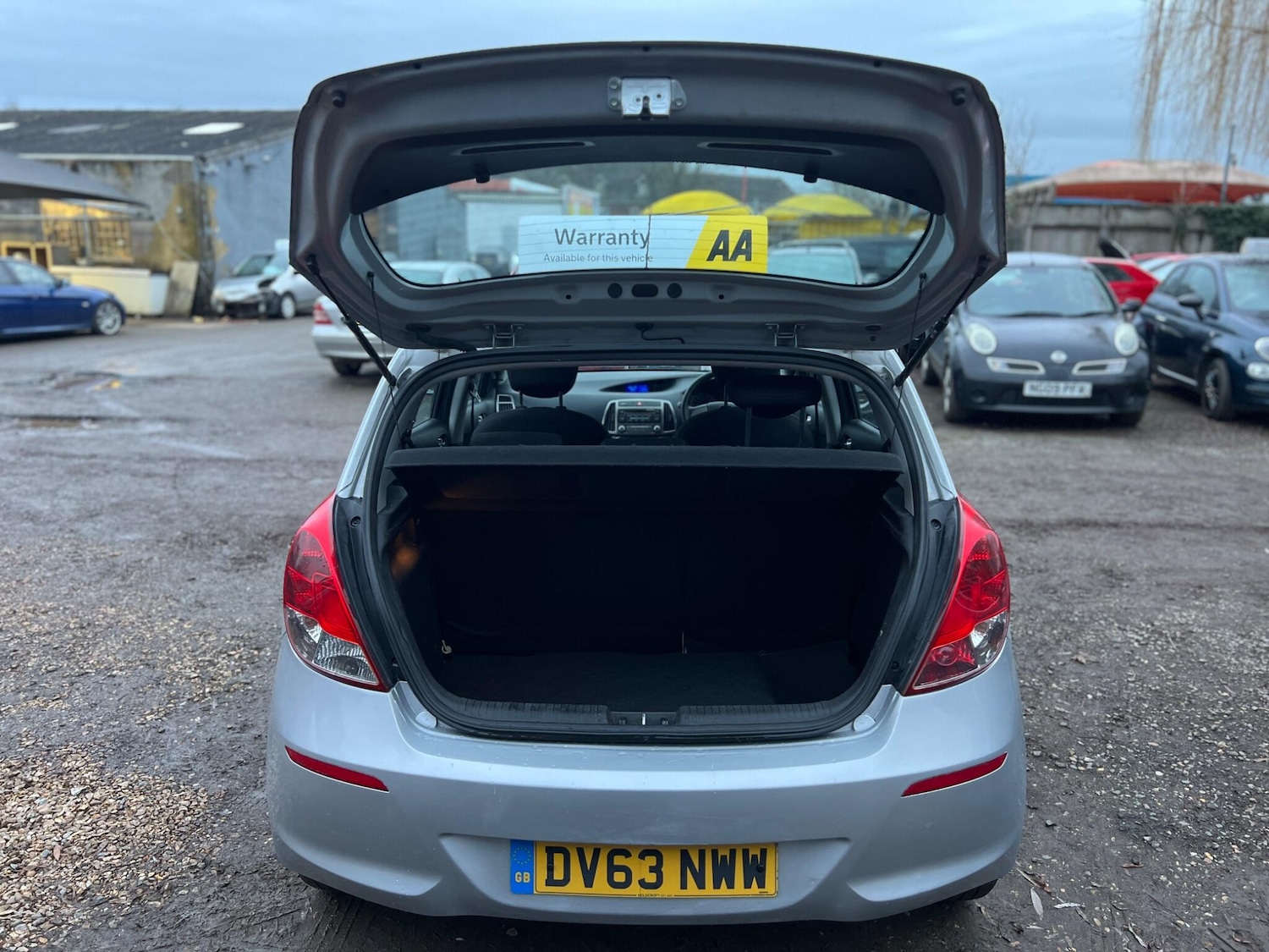 Used Hyundai i20 2013 for sale - 77215488: Photo 13