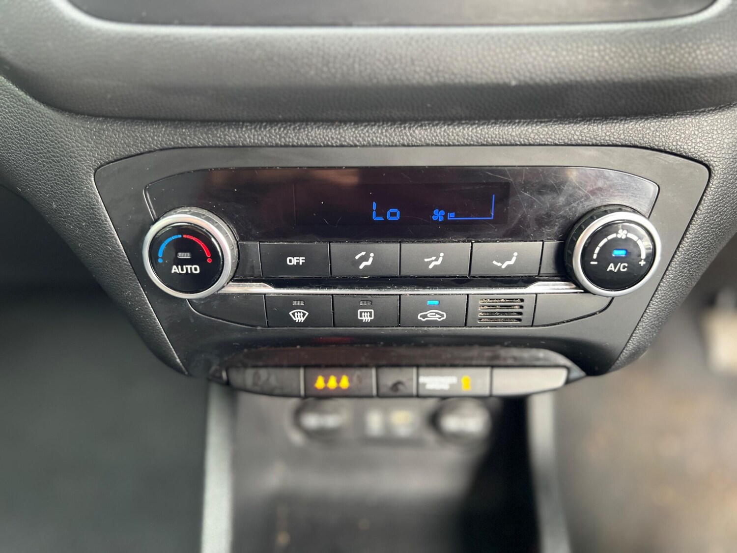 Used Hyundai i20 2015 for sale - 77559778: Photo 18