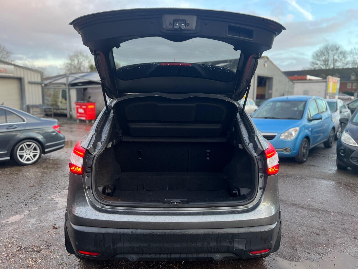 Used Nissan Qashqai 2017 for sale - 77479560: Photo 19