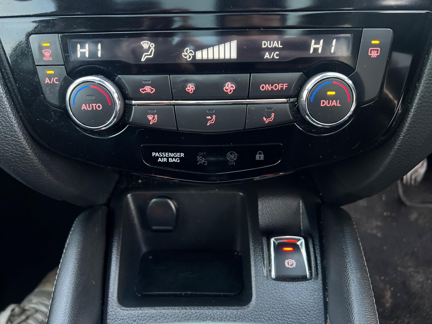 Used Nissan Qashqai 2017 for sale - 77479560: Photo 31