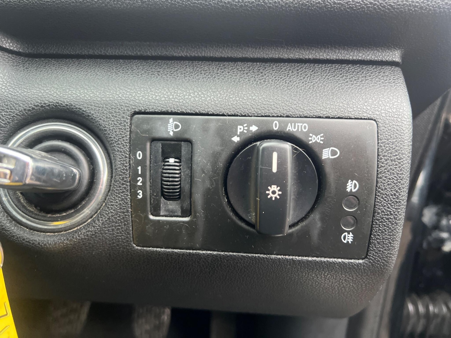 Used Mercedes-Benz A-Class 2012 for sale - 77155912: Photo 31