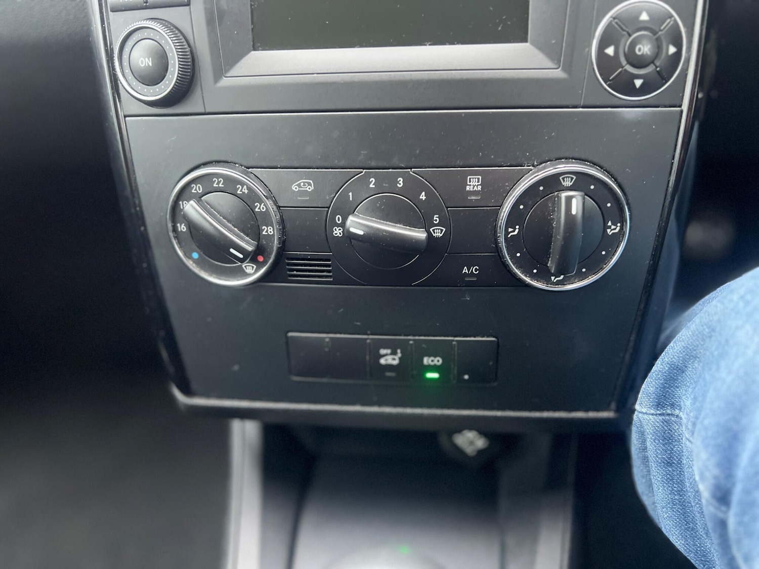 Used Mercedes-Benz A-Class 2012 for sale - 77155912: Photo 34