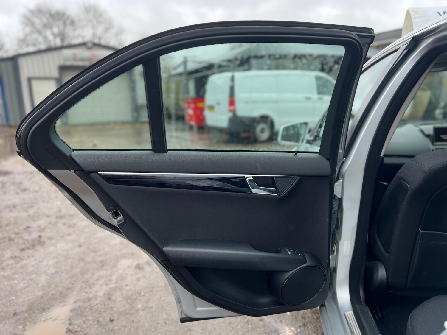 Used Mercedes-Benz C Class 2011 for sale - 77625419: Photo 19